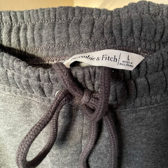 Aberrcrombie & Fitch Premium Heavyweight Loose Open-Hem Sweatpant - Picture 3 of 3